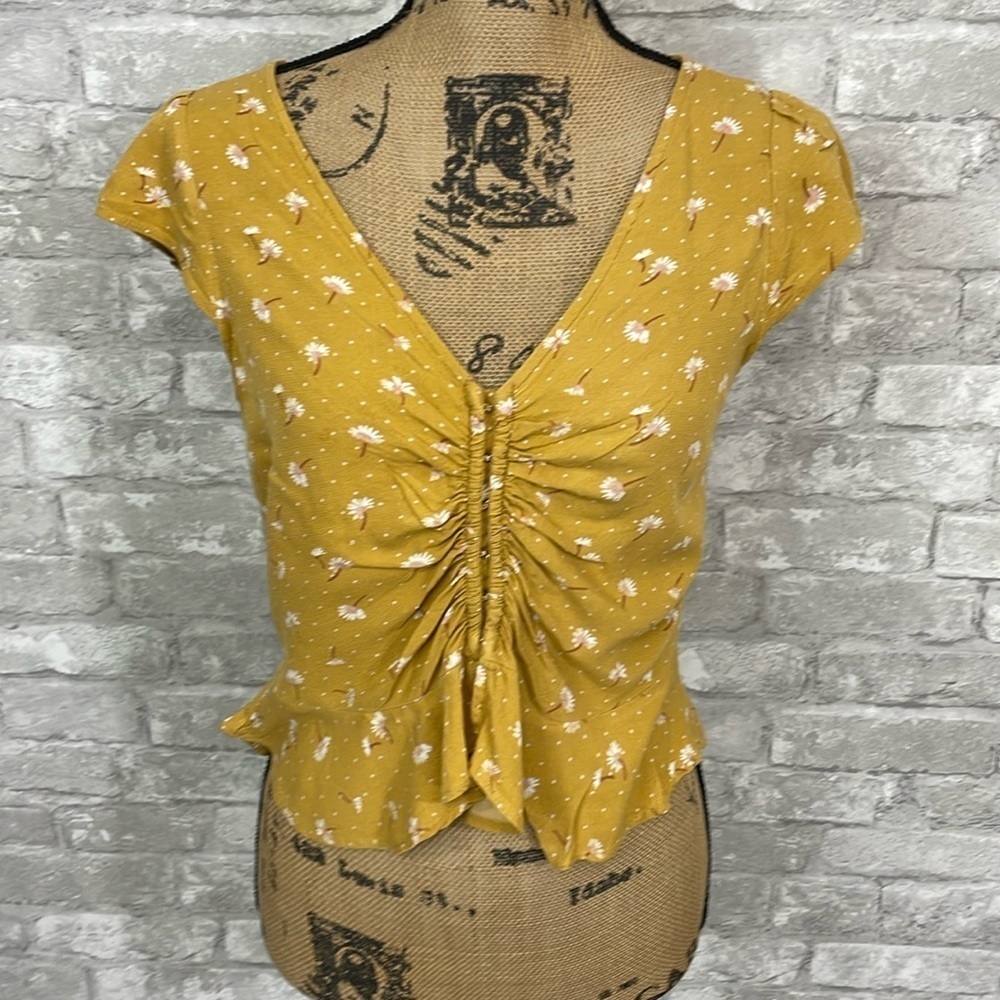 American Eagle Floral Eyehook Crop Top